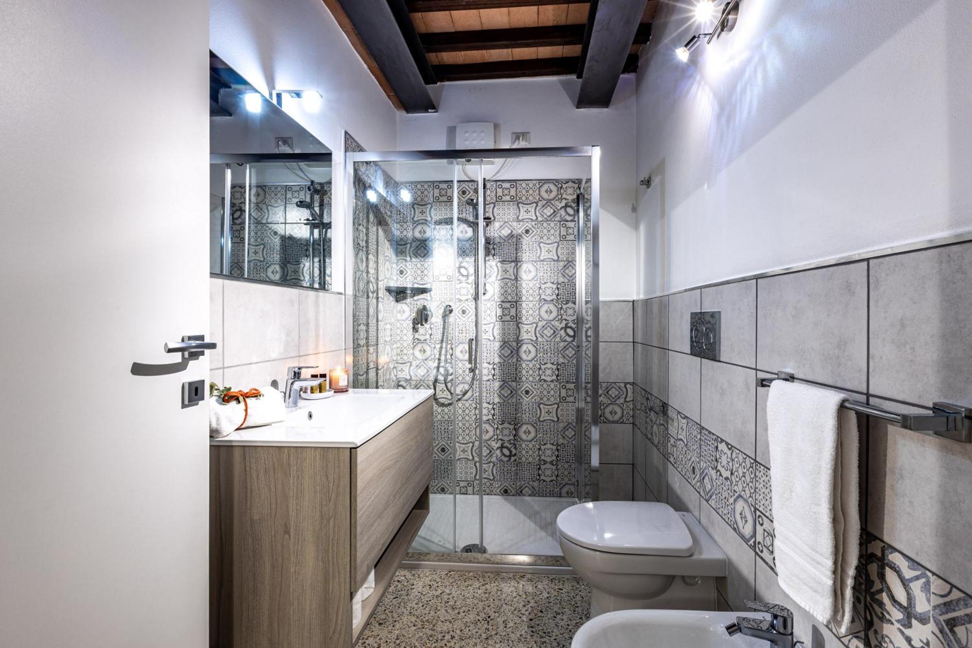 Appartamento Le Residenze Chianni Esterno foto